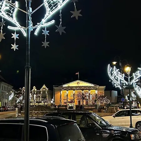 Town Square Self Check-in 24h By H&h