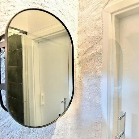 Town Square Self Check-in 24h By H&h * Вільнюс