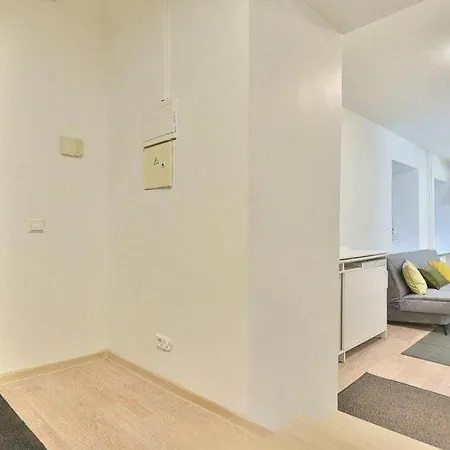 Town Square Self Check-in 24h By H&h Апартаменти