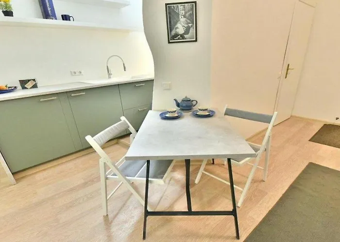 Apartman Town Square Self Check-in 24h By H&h