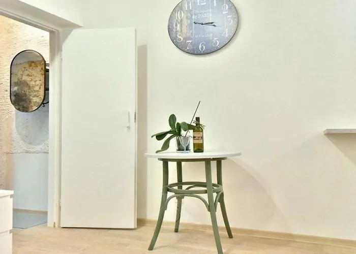 Apartman Town Square Self Check-in 24h By H&h